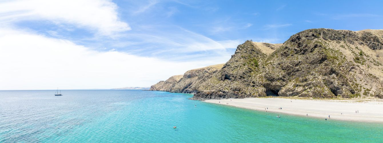 Beach with waves and rocks in the Fleurieu Peninsula